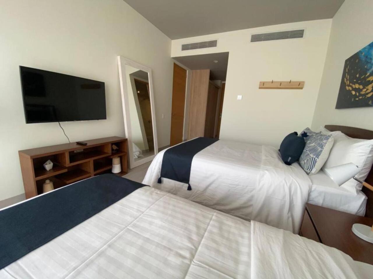 Luxury Room, Ocean View From Balcony And Rooptop Сasa de vacaciones